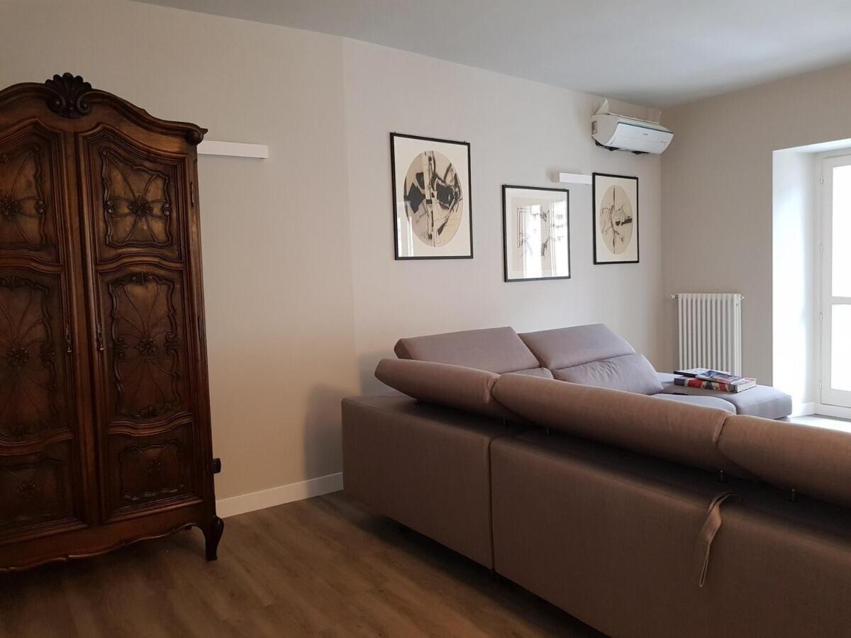 Chocolat La Mairie Appartement Omegna Kamer foto