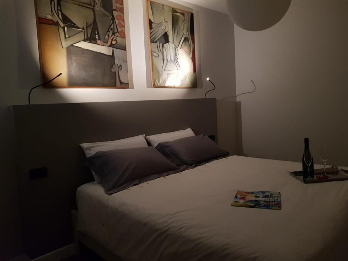 Chocolat La Mairie Appartement Omegna Kamer foto